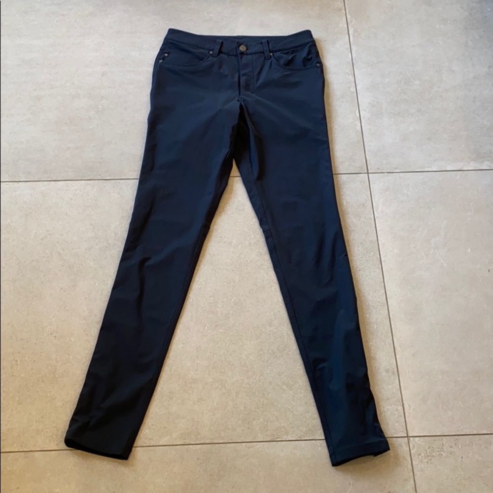 Lululemon charcoal men’s pants